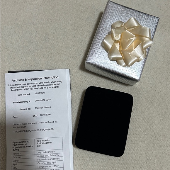 NWT Kay Jewelry Cross Necklace - Picture 4 of 4